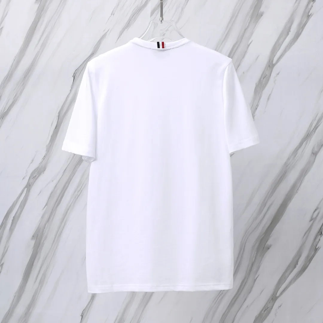 ：T 01 （TB T ） THOM BROWNE .TB New Arrival T In Stock 220 Breathable Authentic Authentic Classic + +Authentic Same Style TB ：White/Navy Blue Size：0/1/2/3/4